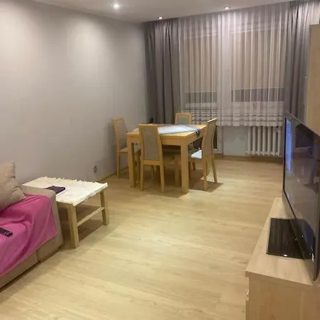 Uroczy Dwa Pokoje,3 Oddzielne Spania,las,skm, Plaza, Parking * グディニャ