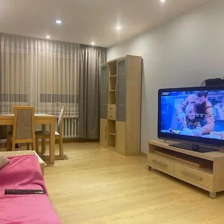 Uroczy Dwa Pokoje,3 Oddzielne Spania,las,skm, Plaza, Parking * グディニャ